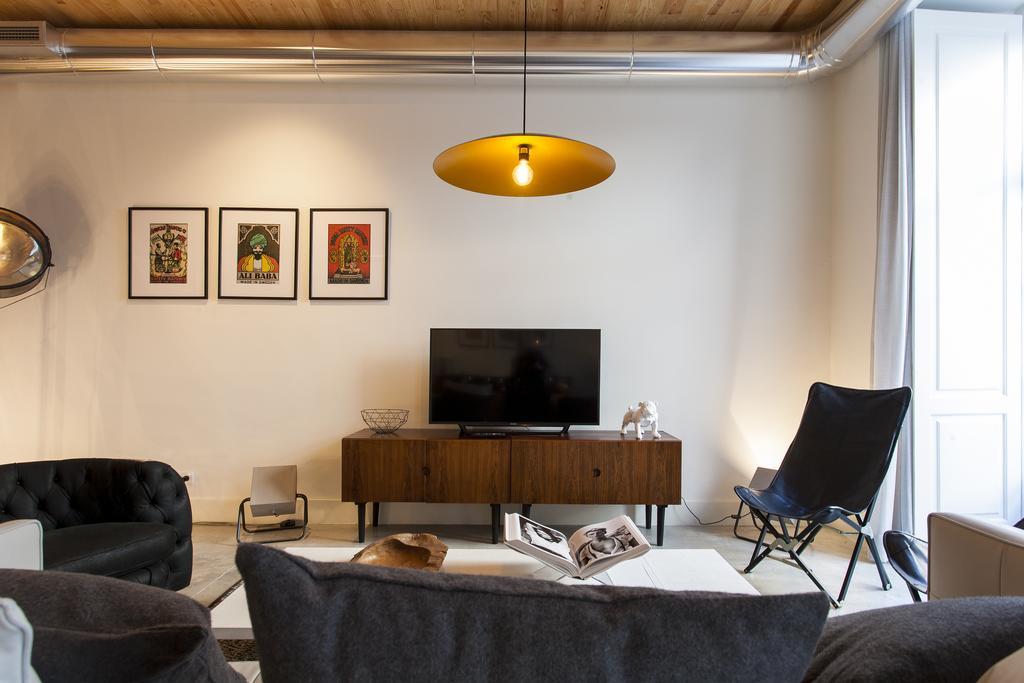 Joivy Downtown Design *